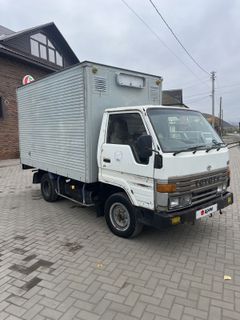 Фургон Toyota Dyna 1989 года, 400000 рублей, Алтайское