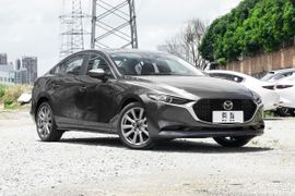 Седан Mazda Mazda3 2023 года, 2600000 рублей, Иркутск