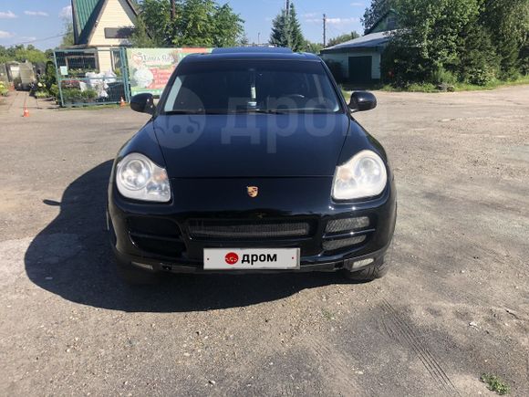 SUV   Porsche Cayenne 2004 , 700000 , 