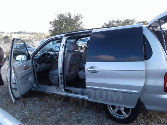    Kia Carnival 2005 , 380000 , 