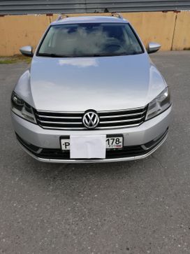  Volkswagen Passat 2011 , 525000 ,  