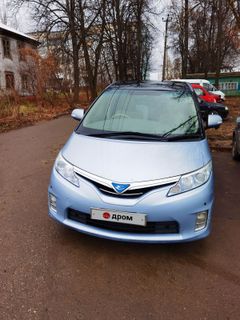 Минивэн или однообъемник Toyota Estima 2011 года, 1800000 рублей, Москва