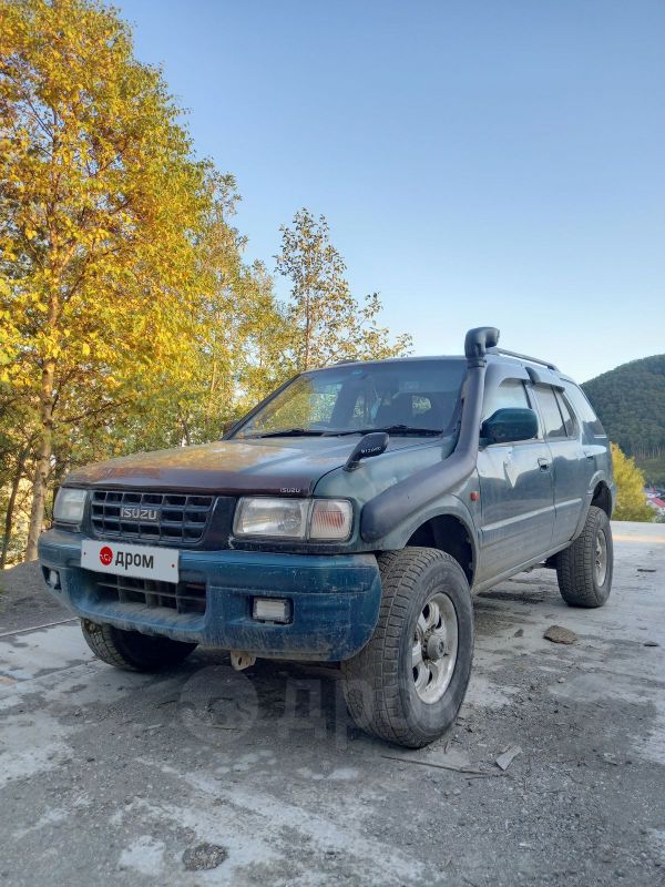 SUV   Isuzu Wizard 2000 , 150000 , -