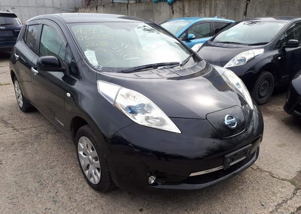  Nissan Leaf 2013 , 525000 , 