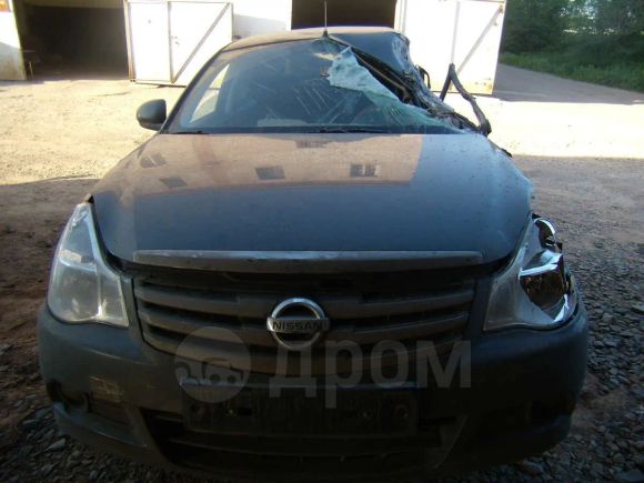  Nissan Almera 2014 , 210000 , 