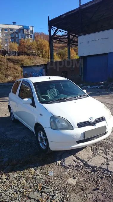  Toyota Vitz 2000 , 180000 , -