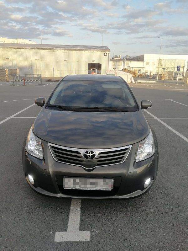  Toyota Avensis 2010 , 700000 , 