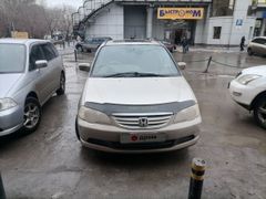 Минивэн или однообъемник Honda Odyssey 2002 года, 680000 рублей, Новосибирск