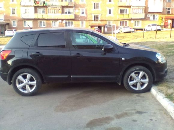 SUV   Nissan Qashqai 2008 , 600000 , -