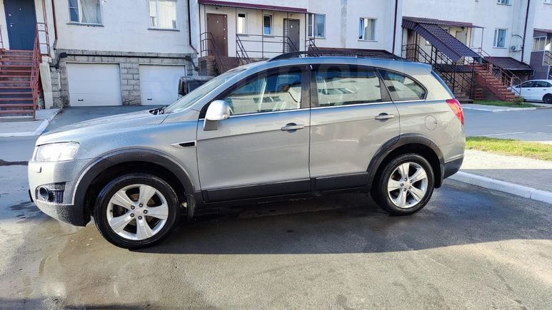 SUV   Chevrolet Captiva 2012 , 900000 , 