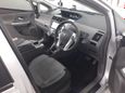    Toyota Prius Alpha 2014 , 990000 , 