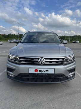 SUV   Volkswagen Tiguan 2019 , 2250000 , 