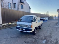 Бортовой грузовик Toyota Town Ace 1992 года, 785000 рублей, Уссурийск