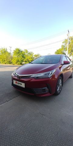 Седан Toyota Corolla 2018 года, 1860000 рублей, Уссурийск