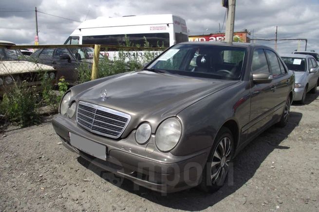  Mercedes-Benz E-Class 2001 , 285000 , 