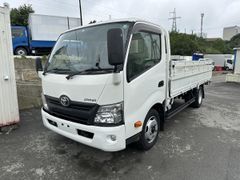 Бортовой грузовик Toyota Dyna 2017 года, 3000000 рублей, Владивосток