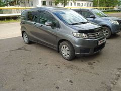 Минивэн или однообъемник Honda Freed Spike 2012 года, 850000 рублей, Алдан