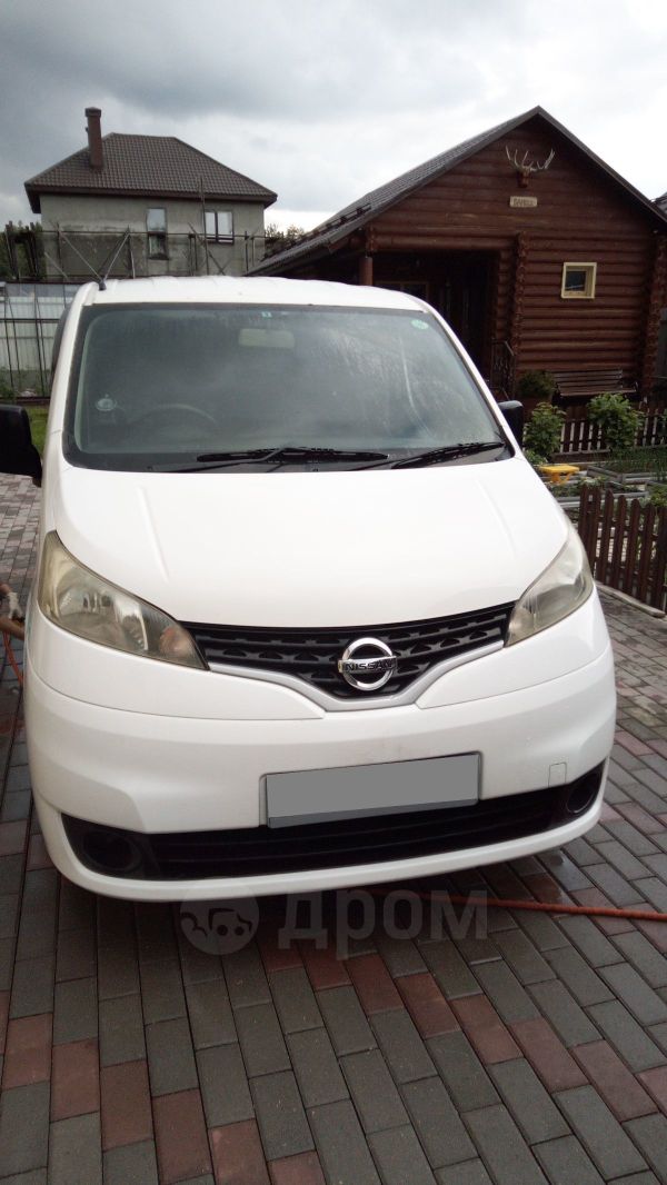    Nissan NV200 2011 , 600000 , 