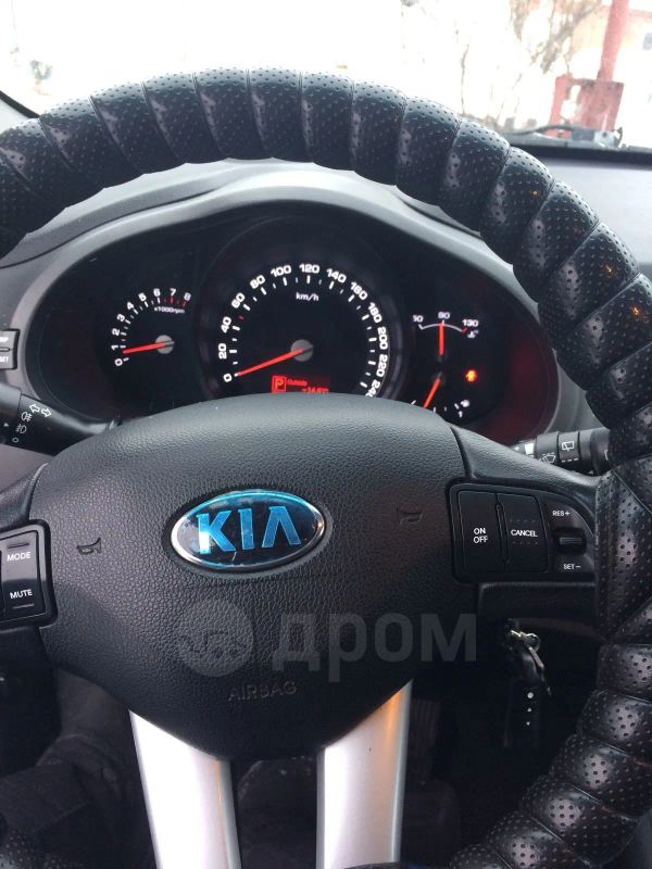 SUV   Kia Sportage 2012 , 880000 , 