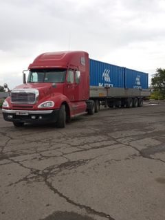 Седельный тягач Freightliner Columbia 2002 года, 2100000 рублей, Кызыл