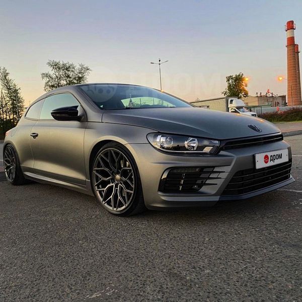  3  Volkswagen Scirocco 2010 , 1400000 , 