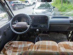 Минивэн или однообъемник Toyota Hiace 1992 года, 250000 рублей, Владивосток