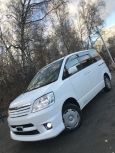    Toyota Noah 2003 , 520000 , 