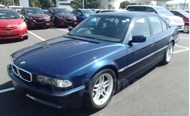  BMW 7-Series 2000 , 230000 , 