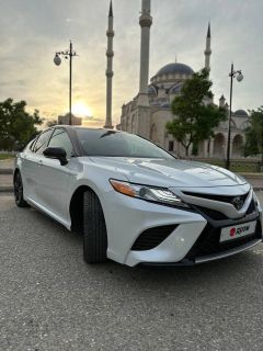 Седан Toyota Camry 2020 года, 2870000 рублей, Гудермес