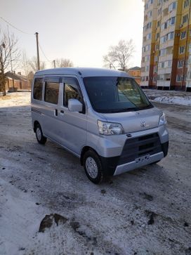 Минивэн или однообъемник Toyota Pixis Van 2019 года, 900000 рублей, Уссурийск