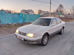 Седан Toyota Camry 1994 года, 180000 рублей, Артём