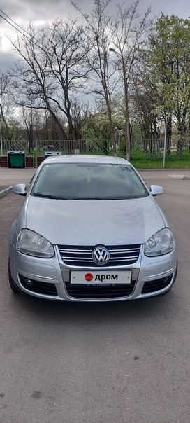  Volkswagen Jetta 2010 , 680000 , 