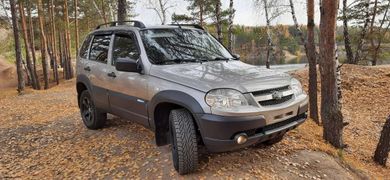 SUV или внедорожник Chevrolet Niva 2016 года, 1200000 рублей, Челябинск