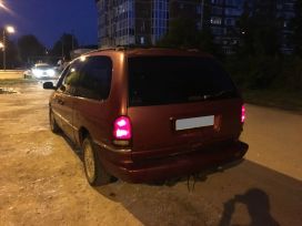    Chrysler Town and Country 1996 , 135000 , 