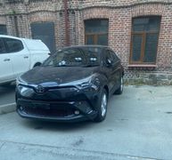 SUV или внедорожник Toyota C-HR 2018 года, 2160000 рублей, Владивосток
