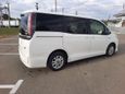    Toyota Noah 2018 , 2330000 , 