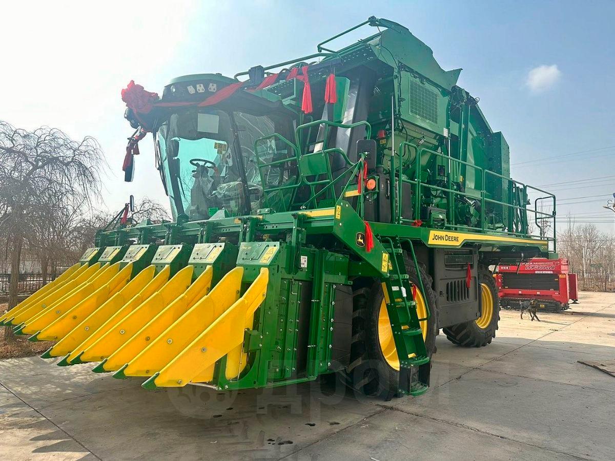 Купить John Deere CP770 Комбайн 2024 года в Краснодаре: цена 140 545 000  руб. - Тракторы и сельхозтехника