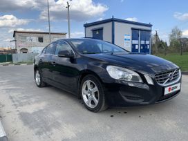  Volvo S60 2011 , 810000 , 