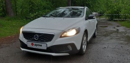  Volvo V40 2014 , 999000 , 