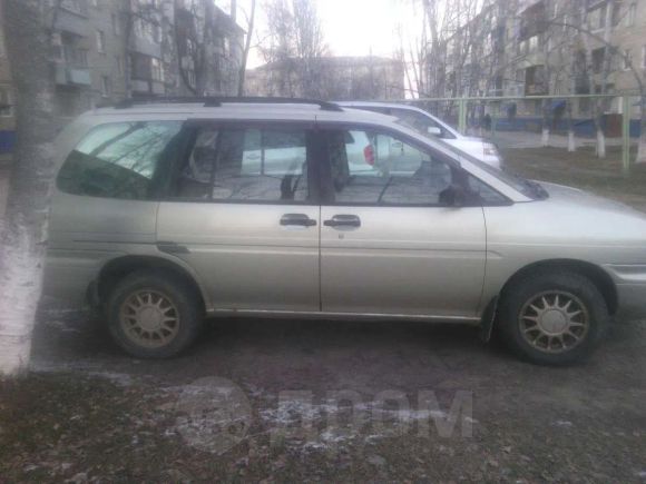    Nissan Prairie Joy 1998 , 115000 , 