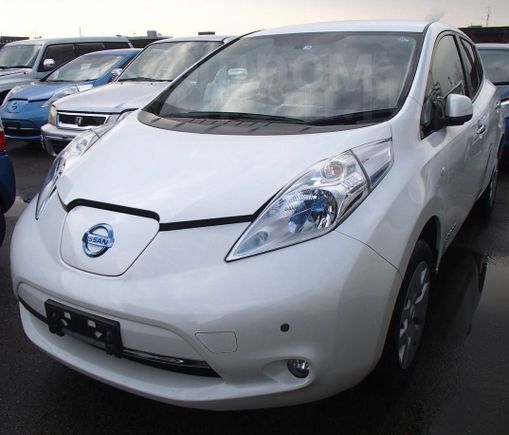  Nissan Leaf 2013 , 450000 , 