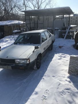 Седан Toyota Corona 1984 года, 130000 рублей, Хабаровск