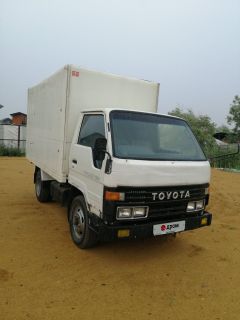 Фургон Toyota ToyoAce 1992 года, 400000 рублей, Якутск