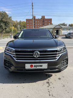 SUV или внедорожник Volkswagen Touareg 2018 года, 5130000 рублей, Бердск