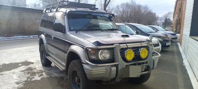 SUV или внедорожник Mitsubishi Pajero 1996 года, 1090000 рублей, Арсеньев