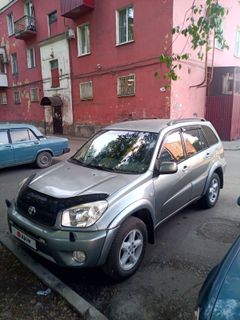 SUV или внедорожник Toyota RAV4 2004 года, 970000 рублей, Междуреченск