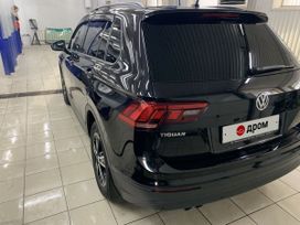 SUV   Volkswagen Tiguan 2019 , 1935000 , 