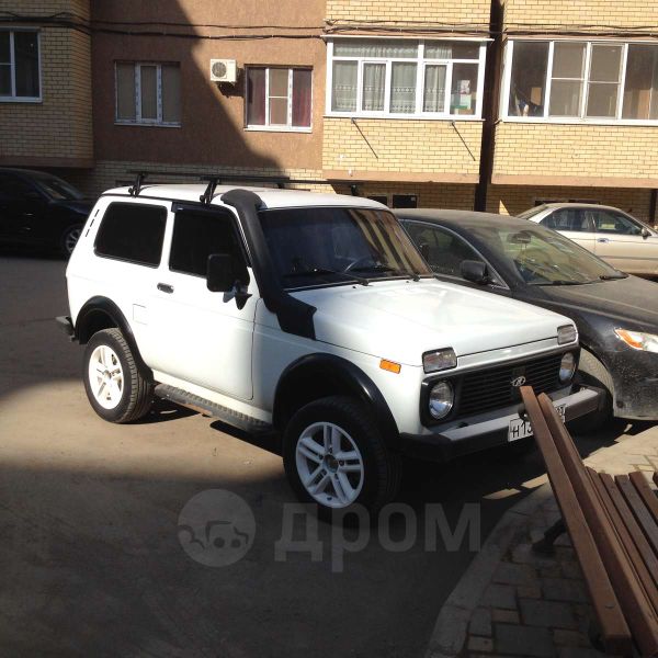 SUV    4x4 2121  2006 , 230000 , 