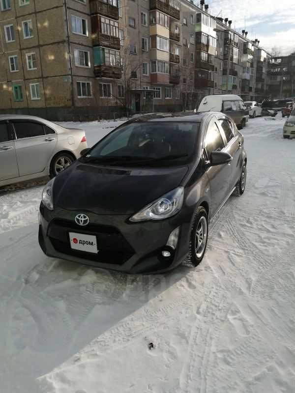  Toyota Aqua 2015 , 700000 , 