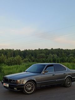 Седан BMW 5-Series 1990 года, 330000 рублей, Тюмень